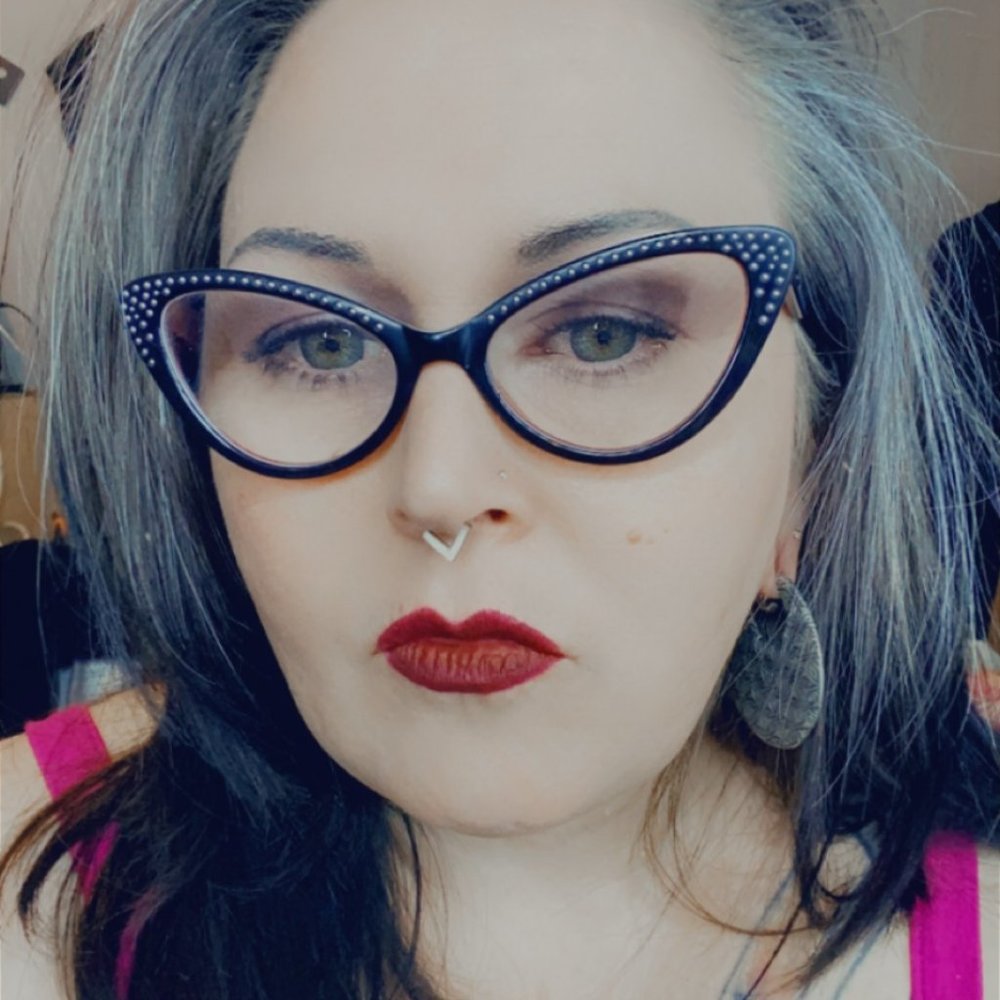 Meet your Posher, Lori